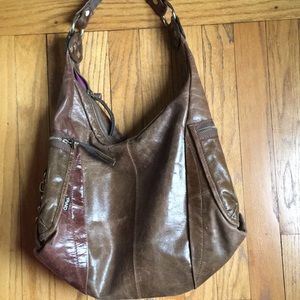Brown tano hobo